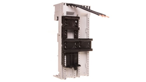 Adapter na szyny szerokości 90mm 32A rozstaw 60mm 3 szyny BBA0R-32 101454