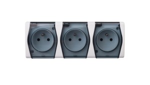 Hermes2 Gniazdo hermetyczne potrójne z/u 16A IP44 białe 1023-01