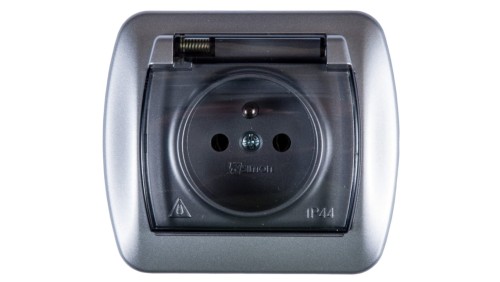 Simon Akord Gniazdo bryzgoszczelne z/u IP44 z klapką dymną aluminium metalizowane AGZ1Be/26a