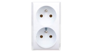 BIS Gniazdo podwójne z/u z niezamiennością faz białe GN-2BC/00