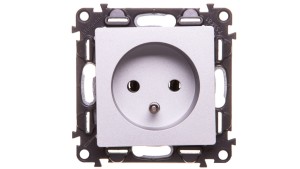 VALENA LIFE Gniazdo pojedyncze z/u 2P+Z aluminium 753381