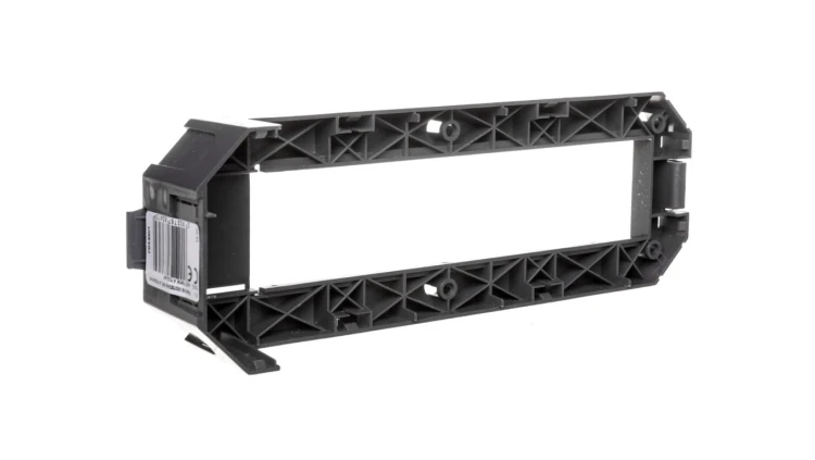 Simon Connect Ramka osprzętowa na 4x K45 (45x45mm) + 1x K45/2 (22,5x45mm) s
