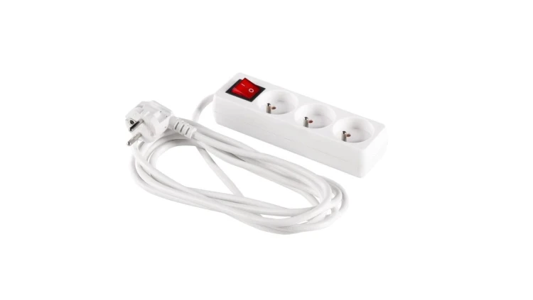 Przedłużacz z wyłącznikiem 3-gniazda z/u 3m /H05VV-F 3G1/ biały PM-ZW-3G-30