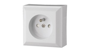 Gniazdo pojedyńcze natynkowe z uziemieniem, IP20, białe, GAO 20455