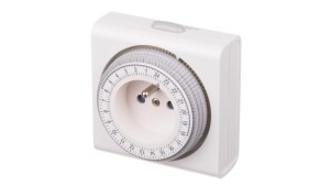Programator czasowy mechaniczny, dzienny 24h 15-minutowy, kompaktowy, biały 67648