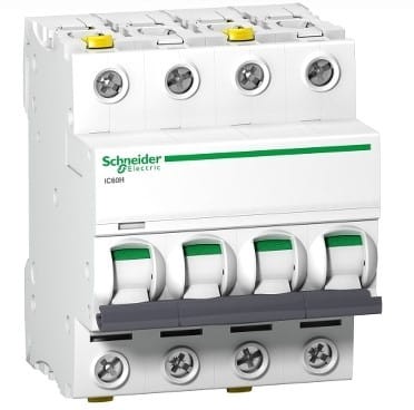 SCHNEIDER A9F08420.jpg