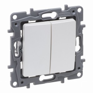 Niloe Selection Łącznik schodowy podwójny 10AX perła 762402