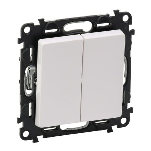 VALENA LIFE Łącznik świecznikowy biały 752105