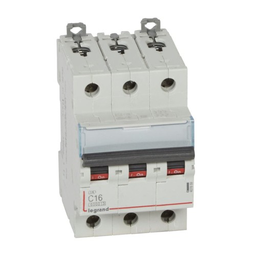 3dc551cb069fbf8ec95e1f8015e18a2e