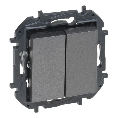 a913d87ec765ae0568bc03e41859704e