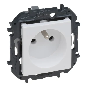 Niloe Step Gniazdo 2p+z, zaciski automatyczne, z przesłoną - kolor biały 863133B