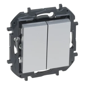 Niloe Step Łącznik świecznikowy 10A - kolor aluminium 863305B