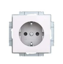 Gniazdo Schuko z przesłonami ZONI biały 6620T-A07657 500 2CHT207657A4500